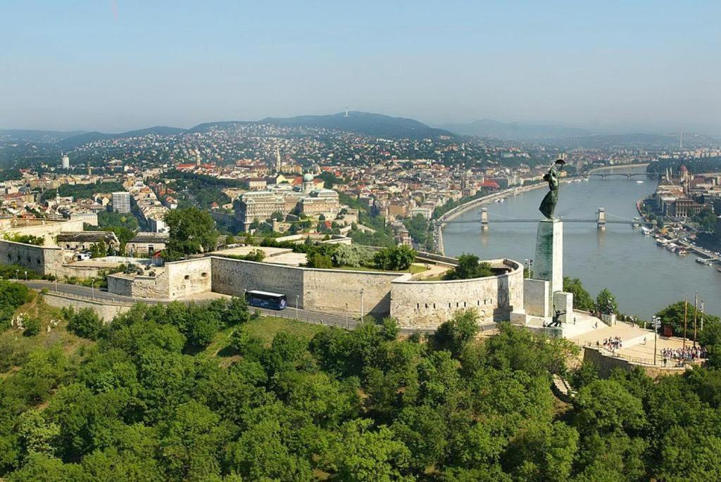 Deak Apartment Budapeşte Dış mekan fotoğraf